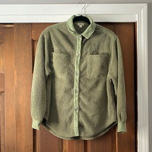 Dylan green Sherpa fleece Button-Up shacket small